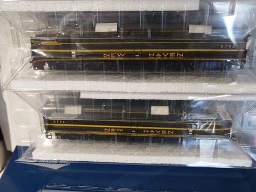 RAPIDO 23017 + 23018 ALCO PA-1 PAR NEW HAVEN VERDE COMO ENTREGADO SILENCIOSO DC HO | Zustand: New
