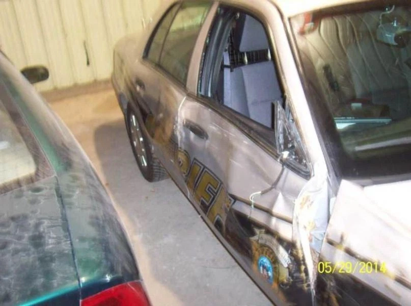 (LOCAL PICKUP ONLY) Driver Front Door Without Armored Option Fits 03-11 CROWN VI Foto 4 de 4