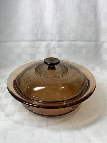 VTG PYREX Corning Vision Ware V-32-B 4.5 Qt Amber Glass Dutch Oven w/ Lid