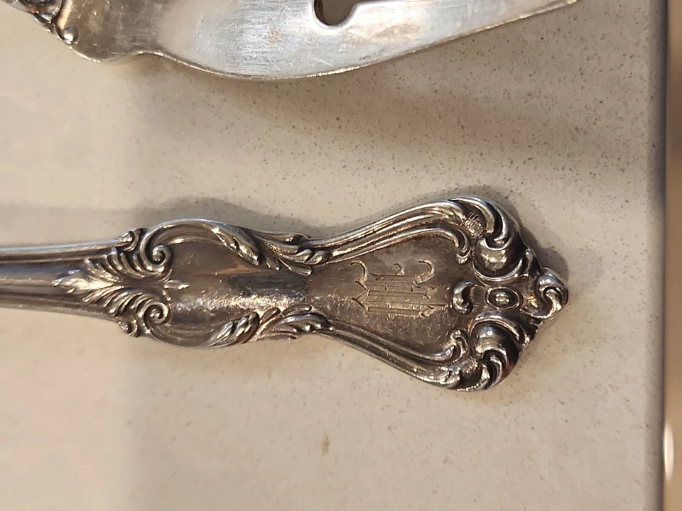 Set of 4 Sterling Silver Reed Barton Marlborough Salad Forks Monogrammed - Image 4 of 4