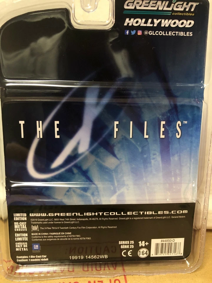 1/64 GREENLIGHT HOLLYWOOD 1981 CHEVROLET K-5 BLAZER FROM THE X FILES BROWN - Image 2 of 2