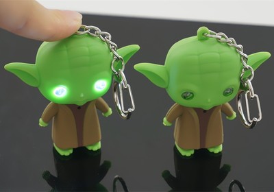 Porte Clef Star Wars Maitre Yoda Lumineux Neuf Porte Cle Led Lampe 8 Ebay