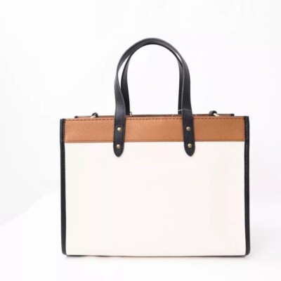 COACH Field Tote 30 In Colorblock With Coach logo Badge Handbag