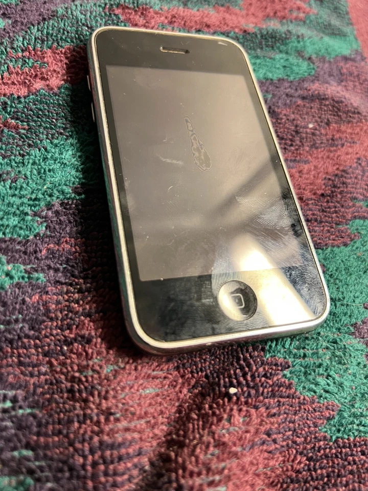 Apple iPhone 3G 8GB, A1303 Black For parts - Image 2 of 4