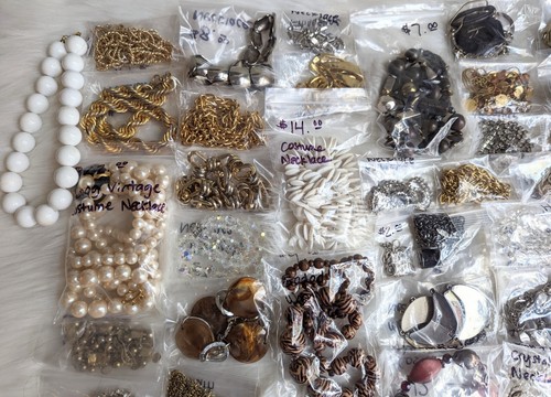 Grande lotto collana gioielli tenuta 55+ pezzi vintage e moderni - Foto 2 di 5