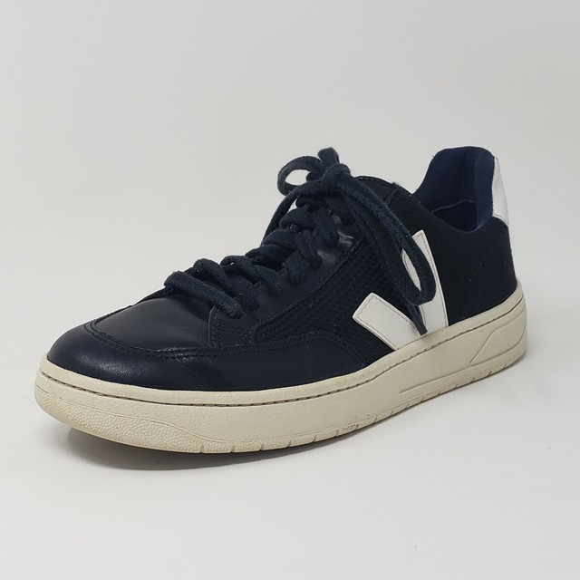 veja black shoes