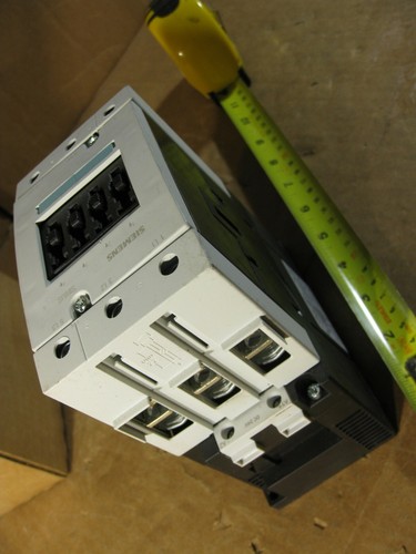Siemens Sirius 3RT1044-1BB40 Contactor 24VDC coil 3 Pole 65A 20-60HP 200-690V - Picture 9 of 12