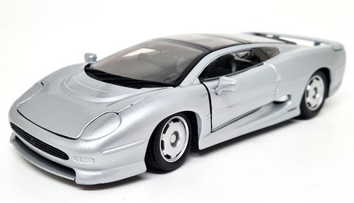 Maisto 1/24 - Jaguar XJ220 Silver 90s Supercar Diecast Scale Model Car - Picture 3 of 6
