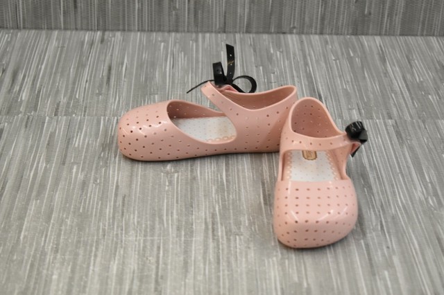 mini melissa size 10