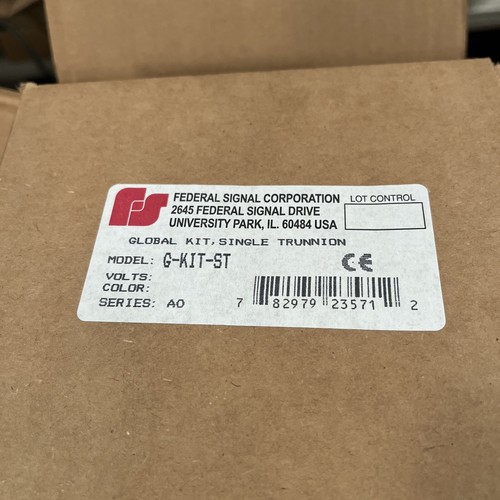 Federal Signal LED Red Hazardous G-LED-DC-T-A Trunnion Mount Kit 24VDC - Picture 3 of 4
