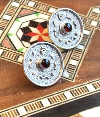 925 Sterling Silber Keltischer Krieger Ohrstecker Rote Granate Geometrisch 