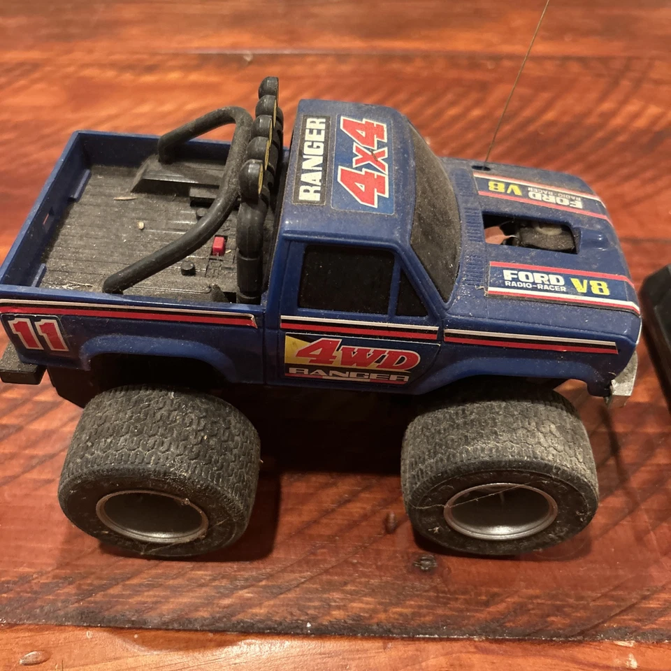 Sears Vintage 4 X 4 RC Ford Ranger Truck R/C V8 4WD Parts 80s 1980s - Image 3 of 4