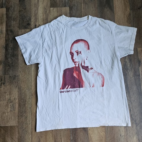 Title: Sinéad O'Connor Graphic T-Shirt "Thread Staff" Red Print Retro Indie Fits