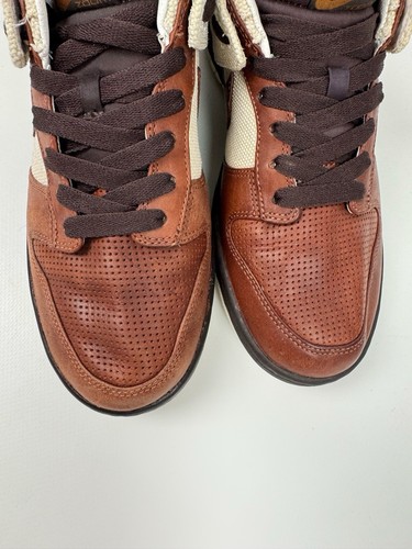 00s Vintage Nike Dunk Low Premium Light British Tan Sneakers - Picture 8 of 16