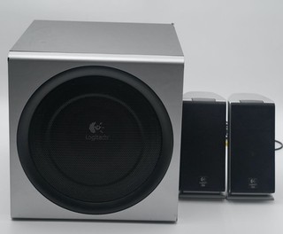 Logitech Z-2300 2.1 Speaker System