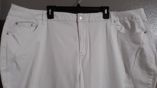 New-Woman’s EST 1946 Girlfriend Crop White Ripped Classic Capri Pants.sz 28w - Picture 8 of 9