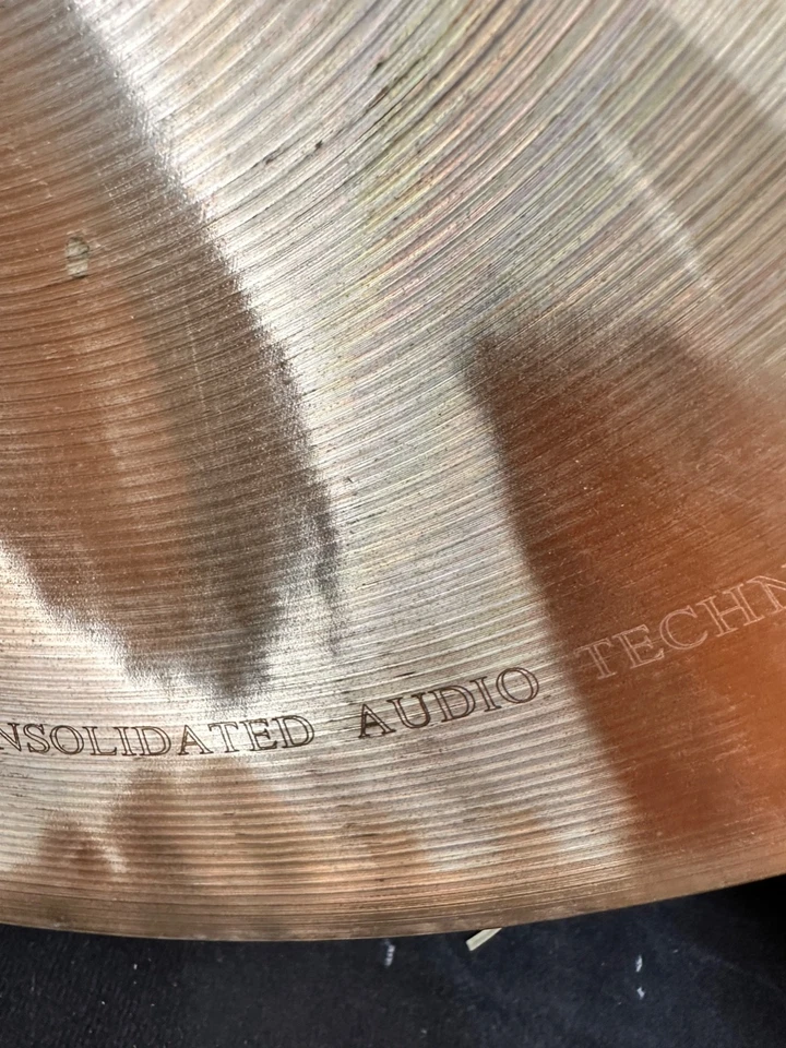 Par de platillos Paiste 404 de 14" superior pesado Hi-Hat y pesado Hi-Hat inferior Foto 3 de 4