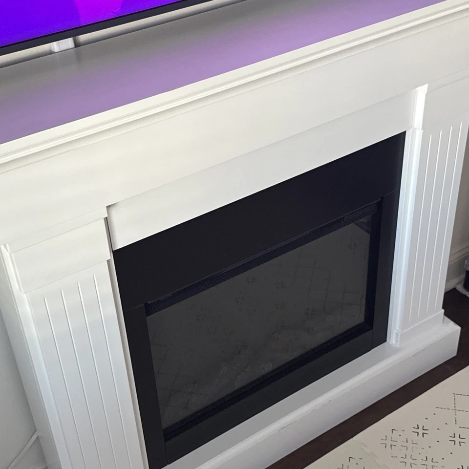 Chimenea eléctrica delgada Real Flame Crawford - blanca Foto 2 de 3