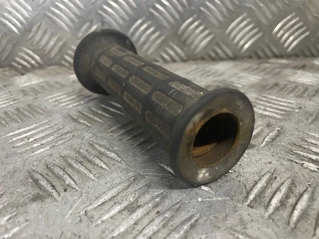 Punho de torção tubo acelerador Honda CBX550 1984 - Imagem 2 de 3