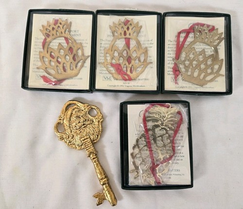 4 VM VIRGINIA METALCRAFTERS Golden Pineapple Christmas Ornament in Original Box
