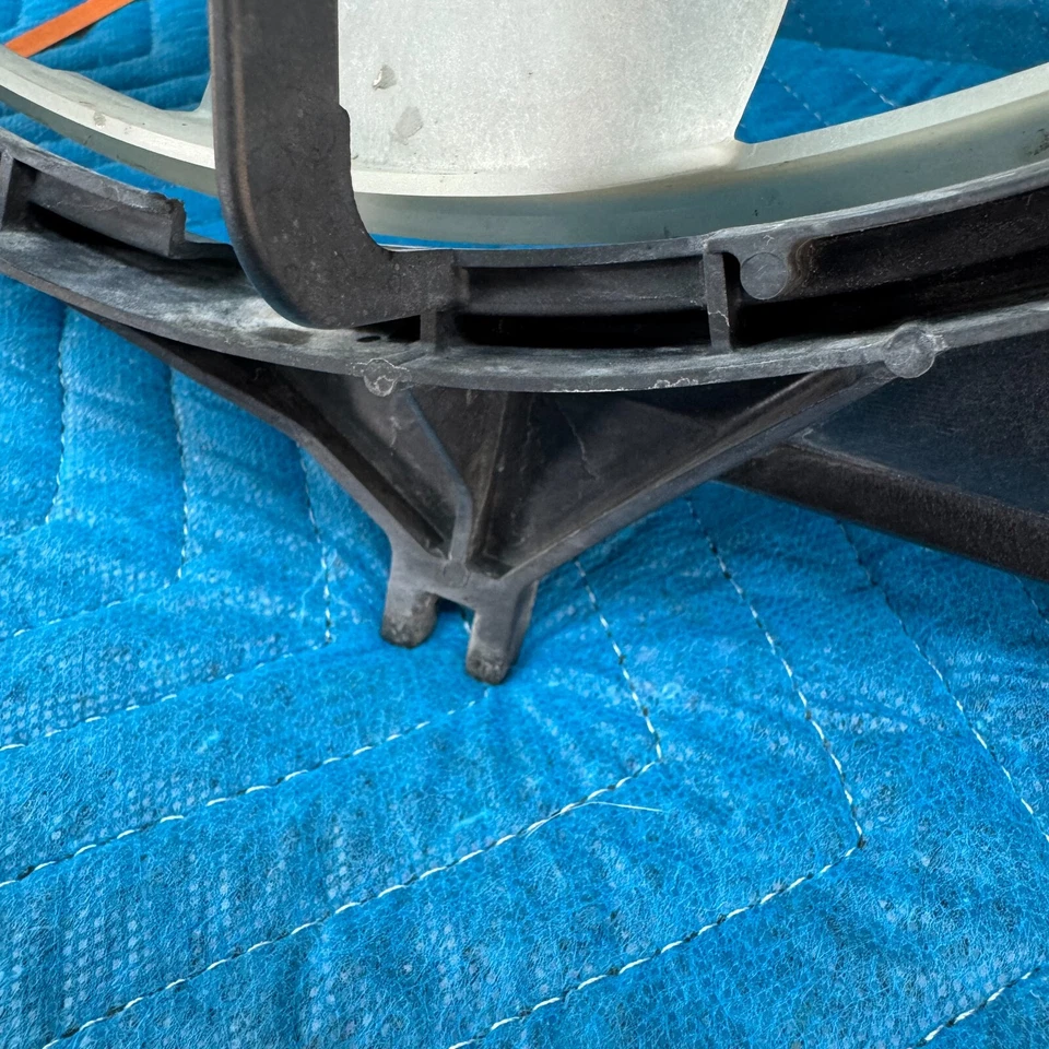 05-10 TOYOTA AVALON XL Conjunto de motor ventilador de refrigeración de doble radiador 16711-AD020 OEM 118 Foto 2 de 4