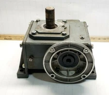 DAYTON CAST IRON C-FACE SPEED REDUCER 1.5 HP 58 RPM OUTPUT 1206 IN. LB. 4Z733C