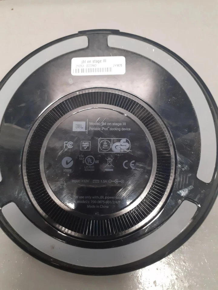 JBL On Stage IIIP 3 Black Speaker Dock  iPod iPhone - Image 3 of 3