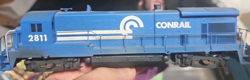 Locomotora Athearn escala Ho U23-B Custom Weathered Conrail #2811 | Condition: New: Other (See Details)