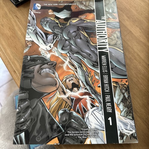 The Authority #1 (DC Comics 2013 Juli 2014) - Bild 1 von 10