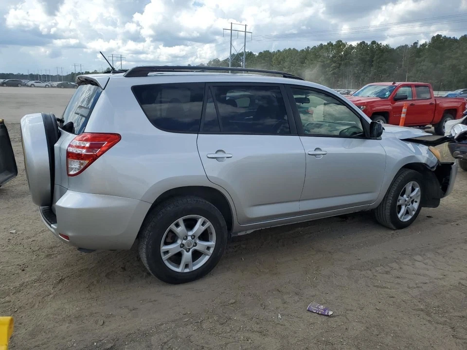 RAV 4     2012 Fuel Vapor Canister 1856281 Foto 3 de 4