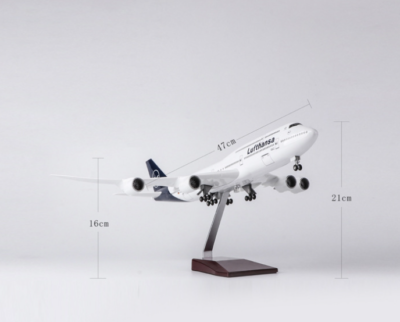 1:160 47CM Lufthansa BOEING 747-8 Aeroplane Landing Gear