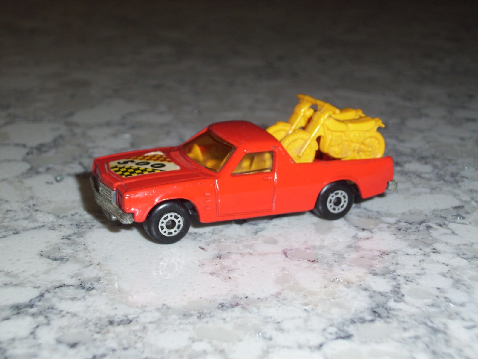 Picture 2 of 6
