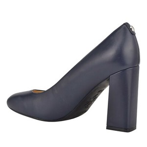 nine west block heel pump