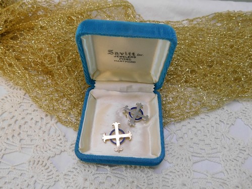 Kinney Celtic Fleury Cross 10K Solid Gold Pin Vintage 3.8 Grams