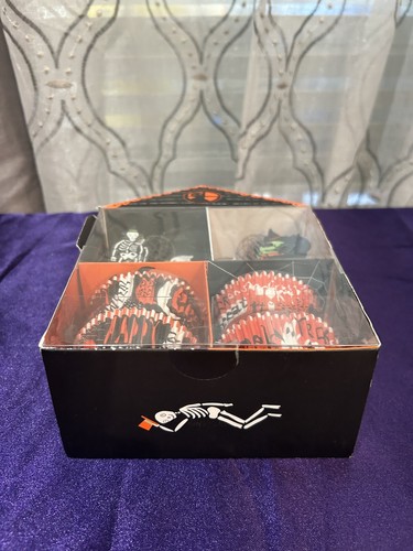 Meri Meri Halloween Party 24 Cupcake Cases & 24 Assorted Toppers Witch Skeleton - Picture 4 of 10