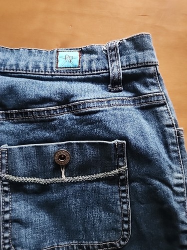 Fresh Produce Jeans Women Denim Bermuda Walking Sz 4 Blue Stretch - Picture 9 of 9