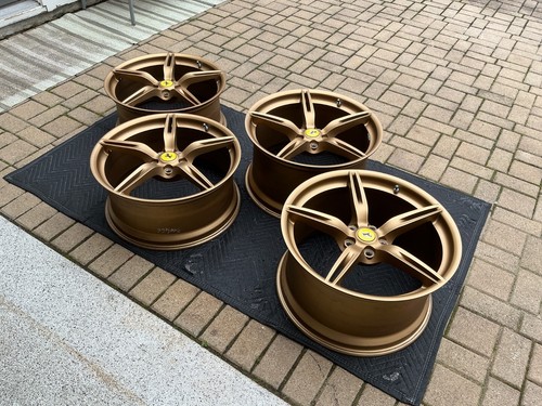 Ferrari 458 Speciale OEM 20” Wheel Set in Gold - Picture 8 of 13