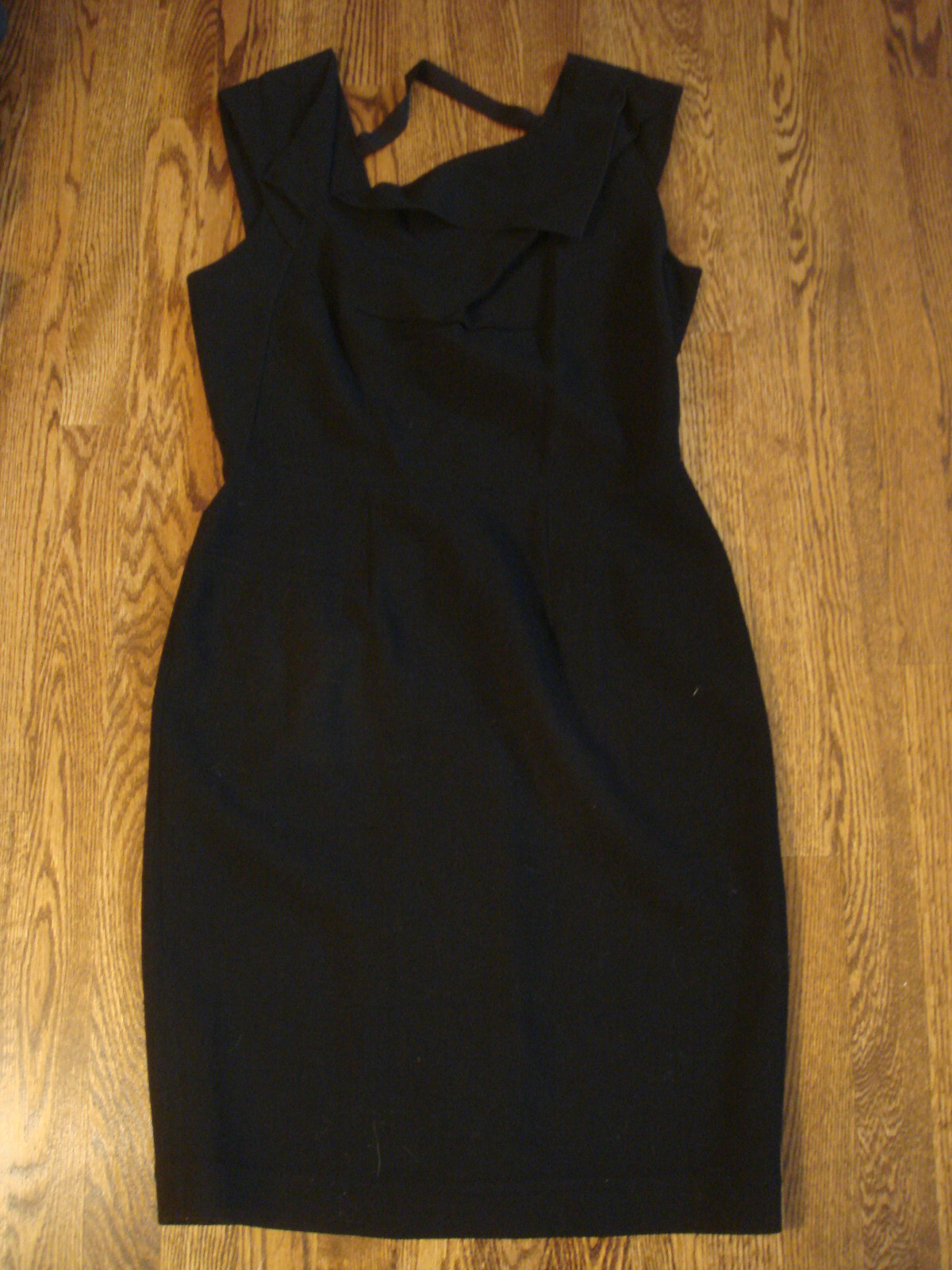 VESTIDO NEGRO ROLAND MOURET EDICIÓN LIMITADA PARA NEIMAN MARCUS talla 12