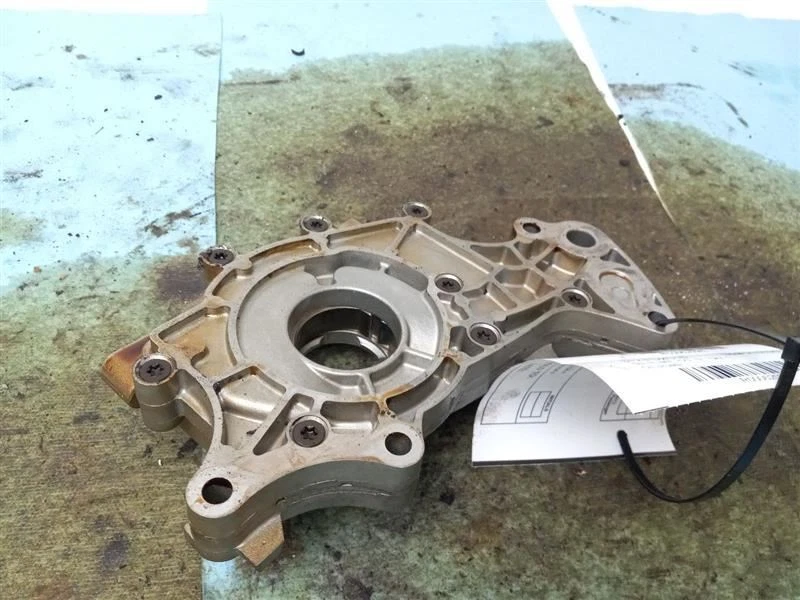 Bomba de aceite Lincoln MKS 2016 Foto 2 de 3