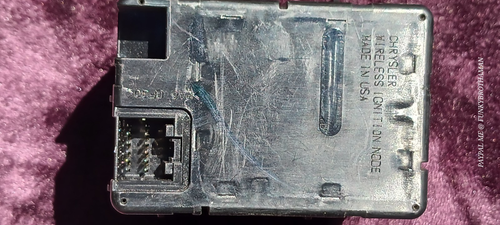 08-15 DODGE CHALLENGER WIRELESS IGNITION NODE RECEIVER W/NEW KEY P05026533AK - Picture 3 of 6