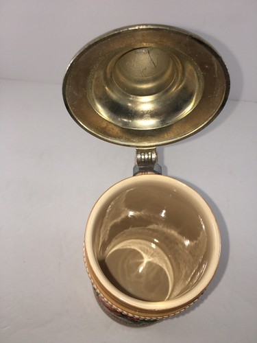 Vintage German Tankard Beer Stein Pewter Lid “EIN VOLLES GLAS DES GASTES SPASS” - Picture 6 of 8