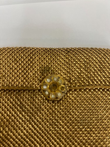 Vintage Gold Metal Mesh Clutch Purse w/ Mirror 5.5 In x 4 In Rare Find! - Picture 2 of 9