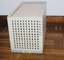 Sun 711 SCSI 12 Bay HDD Enclosure 599-2061-01 w/ HDD disks.