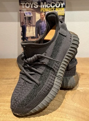 ADIDAS YEEZY BOOST 350 V2 BLACK SIZE 9 US 43 - Photo 1/4