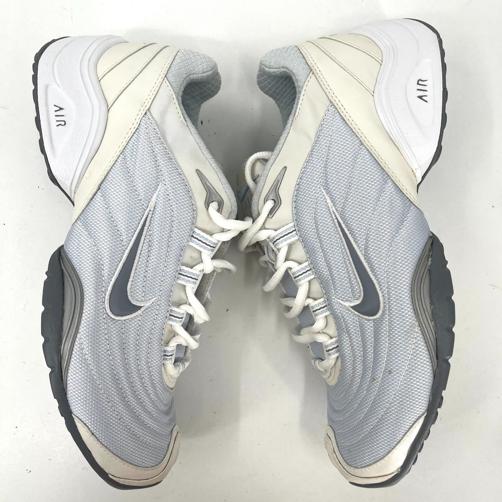 Vintage 2004 Nike Air Versatility Baby Blue Size 9 Women's Sneakers Y2K