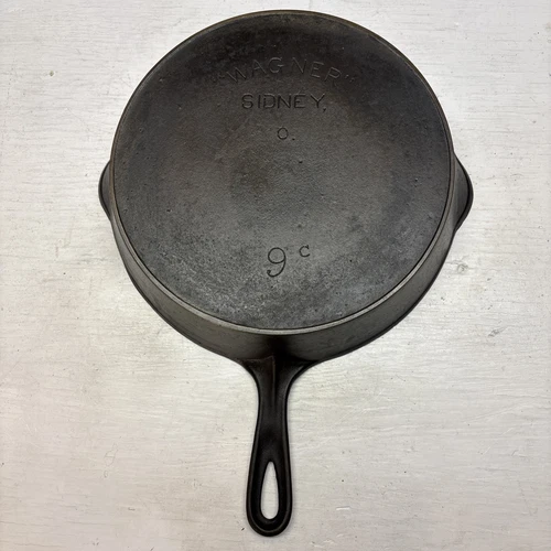 Vintage Wagner Sidney O cast iron skillet #9C heat ring double pour, ERie, PA