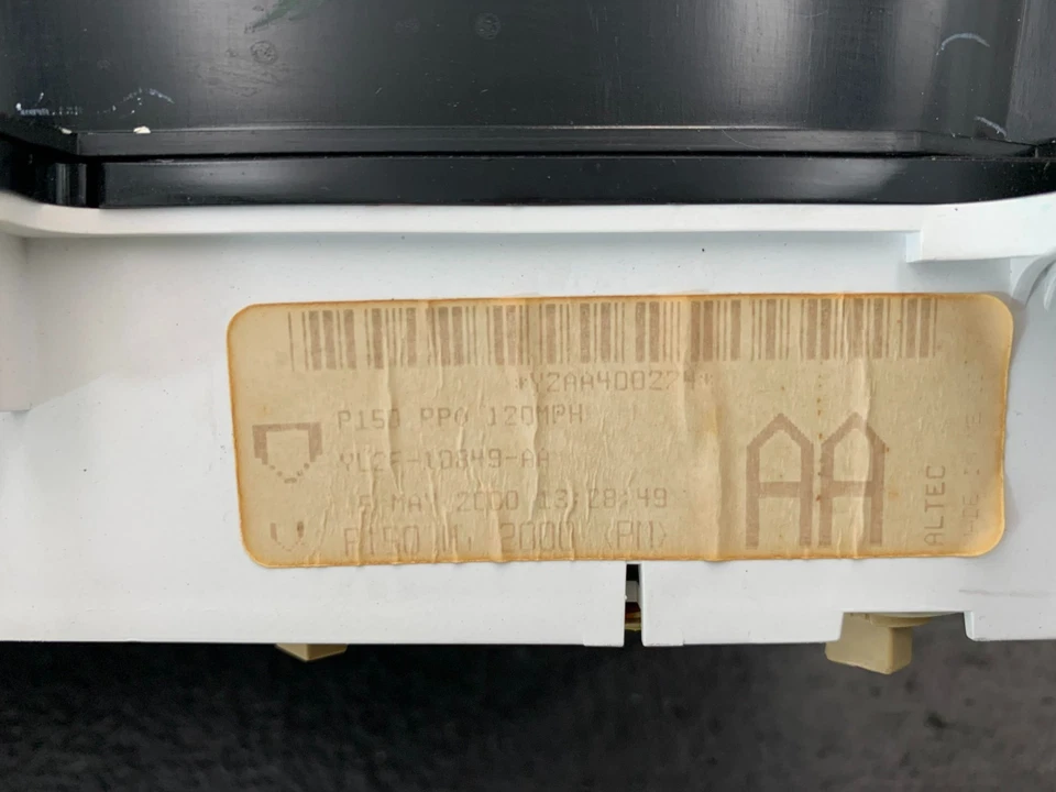 *Speedometer Cluster 2000 & 01 Ford Explorer / Mercury Mountaineer 200,039 Miles - image 4 of 4