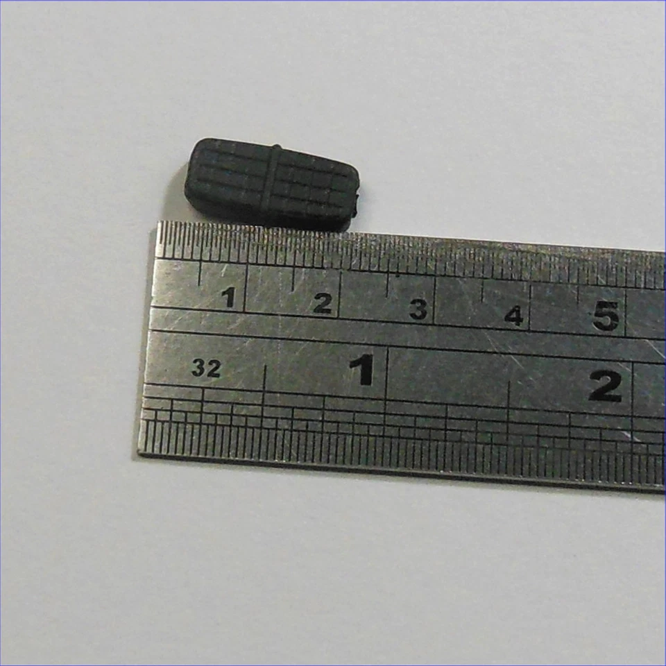 Matchbox Lesney 18g Hondarora Motorcycle Black Plastic Seat - Image 3 of 4