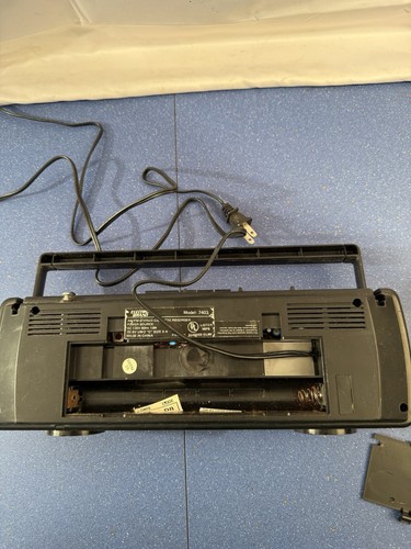 NEW Electro Brand 7403 Stereo AM FM Radio Cassette Recorder | POWERS ON UNTESTED - Picture 9 of 9