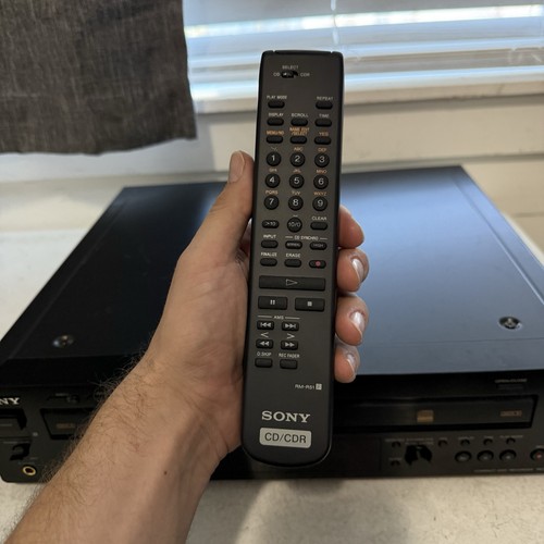 Grabadora de CD Sony RCD-W222ES con cambiador de disco reproductor ES + control remoto - Imagen 4 de 6